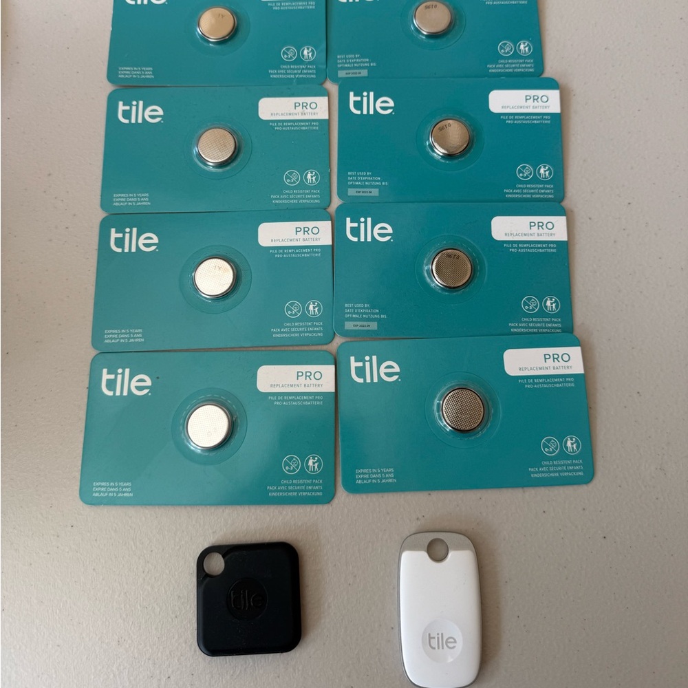 Bundle of Tile Bluetooth Trackers with Batteries